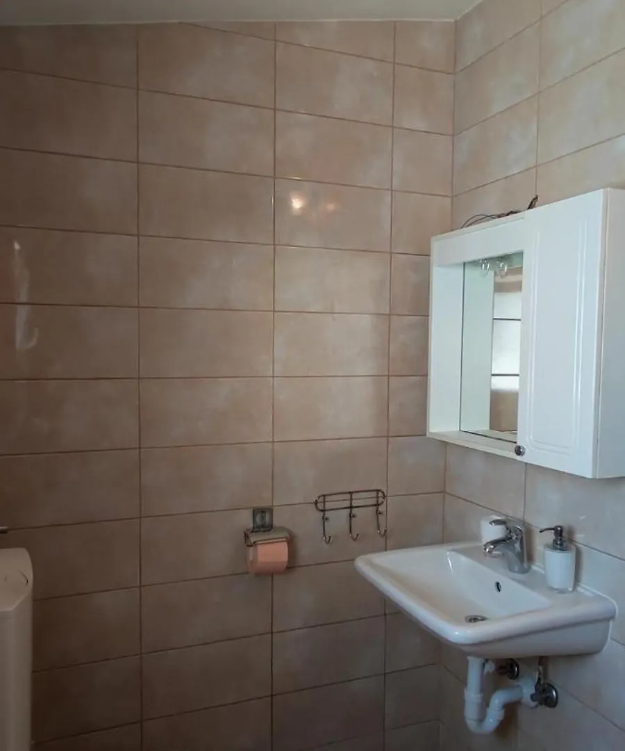 بيت ضيافة Apartments Bresina بوفليانا