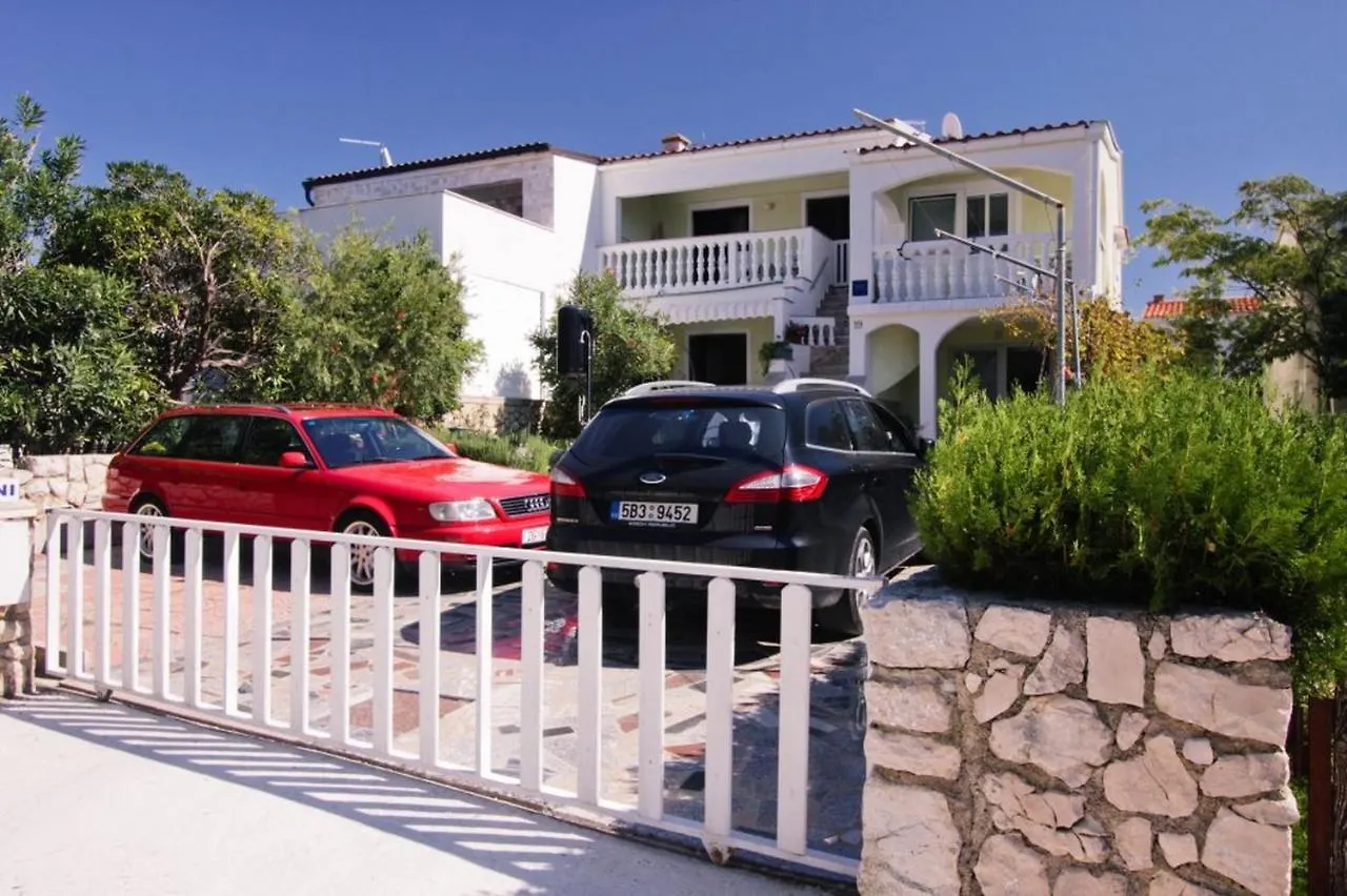 Apartments Bresina بوفليانا