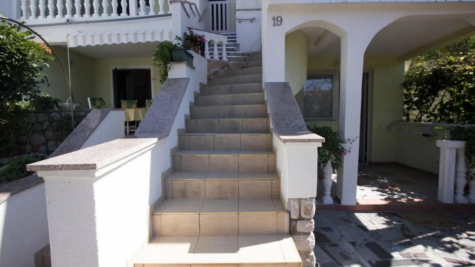 بيت ضيافة Apartments Bresina بوفليانا