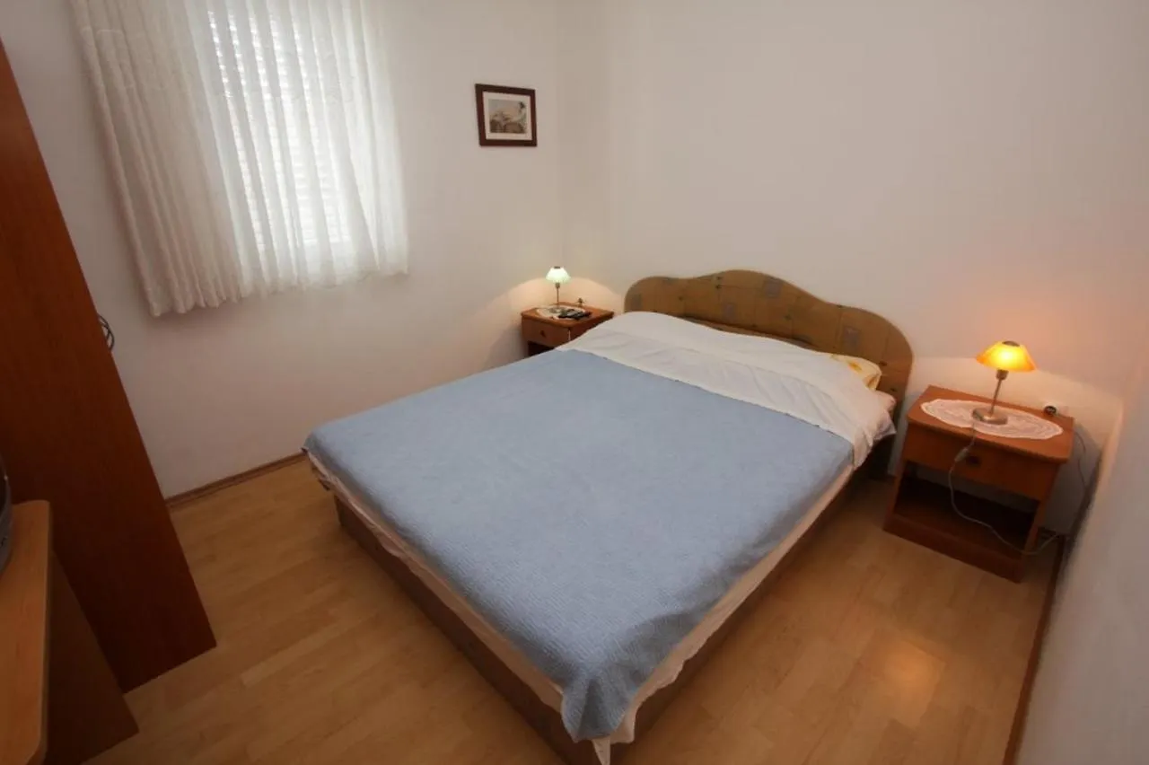 Apartments Bresina بوفليانا بيت ضيافة